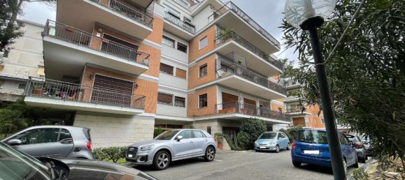 6 rooms Apartment in Rome, Italy No. 66229 11