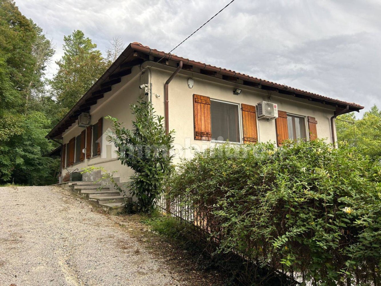 Villa T3 em Santa Vittoria d'Alba, Italy N.º 137496