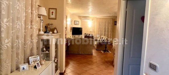 Villa de 3 dormitorios en Montale, Italy No. 253077 10