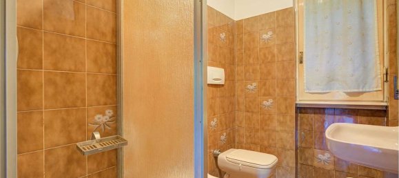 4-salle Appartement à Como, Italy No. 303433 24