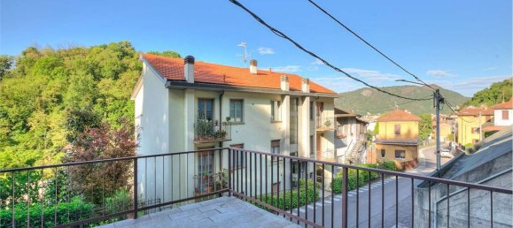 4-salle Appartement à Como, Italy No. 303433 2