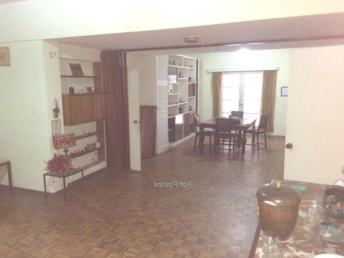 4 bedrooms House in Montevideo, Uruguay No. 34