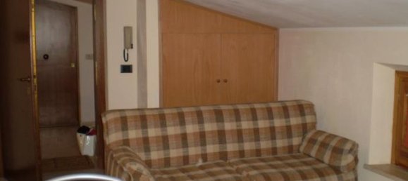 3 rooms Apartment in Perugia, Italy No. 252794 6