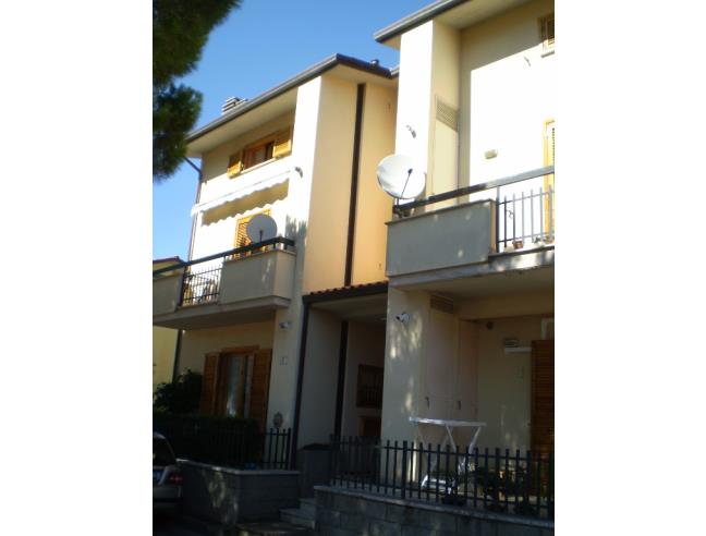 3 rooms Apartment in Perugia, Italy No. 252794