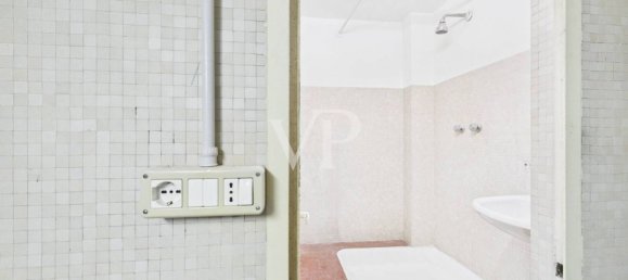 مستودع في Milan, Italy 11متر مربع رقم 244386 8