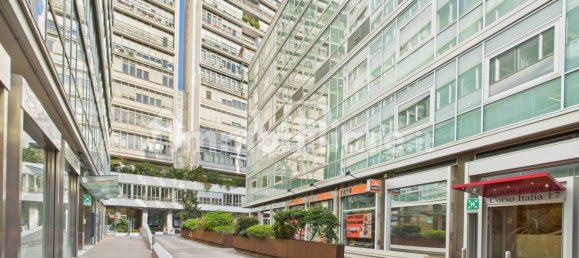 مستودع في Milan, Italy 11متر مربع رقم 244386 2