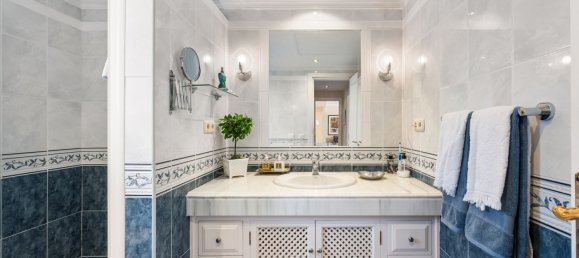 3 Schlafzimmer Stadthaus in Marbella, Spain, Nr. 137976 13