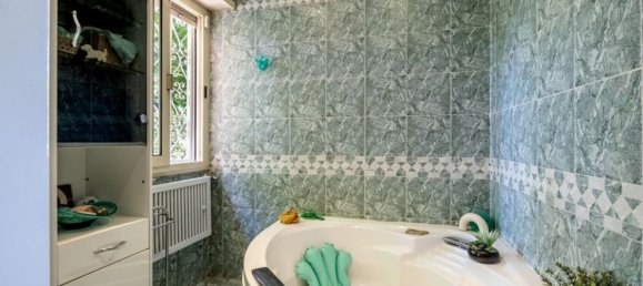 4 rooms Apartment in Rome, Italy No. 198019 23