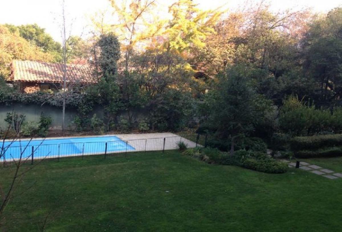 4 bedrooms Apartment in Santiago, Chile No. 3131