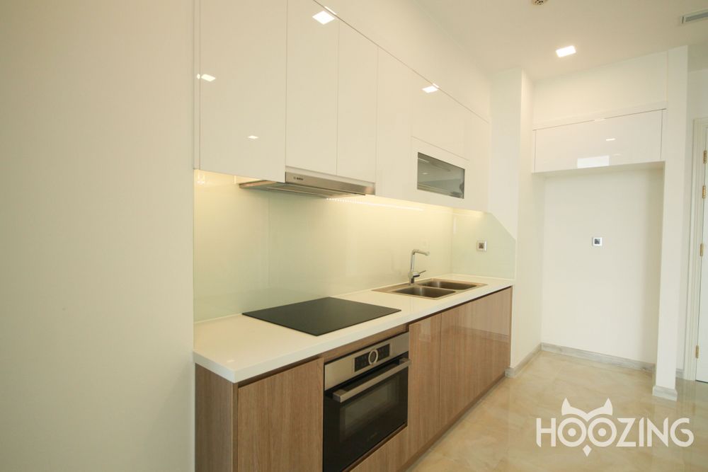 3 bedrooms Apartment in District 1, Vietnam No. 18248