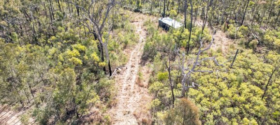 Terreno en Condamine Farms, Australia 1030000 m² No. 403 11