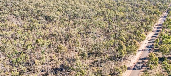 Terreno en Condamine Farms, Australia 1030000 m² No. 403 10