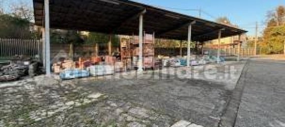 Almacén de 5 habitaciónes en Como, Italy No. 323405 4