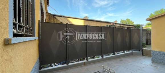 2 bedrooms Apartment in Milan, Italy No. 273492 9