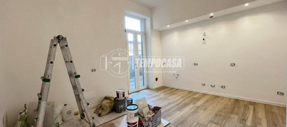 2 bedrooms Apartment in Milan, Italy No. 273492 10