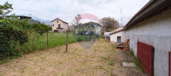 Villa T4 em Viagrande, Italy N.º 233981 10