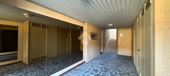 2-salle Appartement à Trieste, Italy No. 30649 18