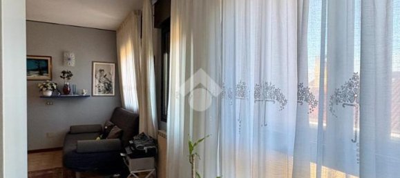 2-salle Appartement à Trieste, Italy No. 30649 27