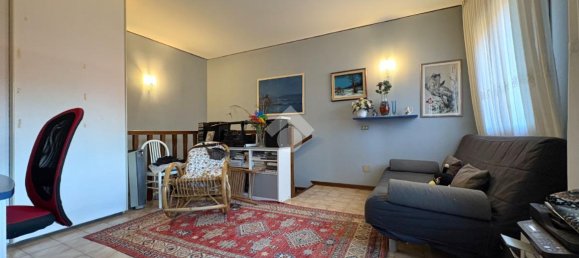 2-salle Appartement à Trieste, Italy No. 30649 7