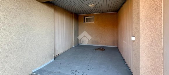 2-salle Appartement à Trieste, Italy No. 30649 20