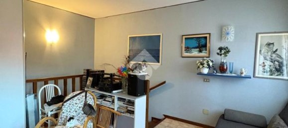 2-salle Appartement à Trieste, Italy No. 30649 23
