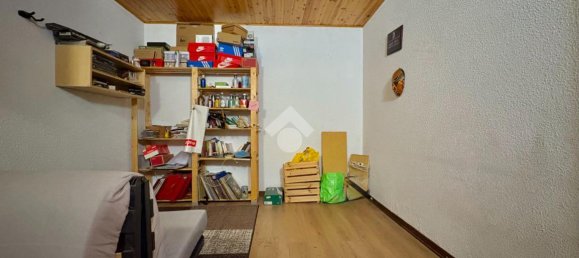 2-salle Appartement à Trieste, Italy No. 30649 15