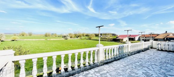 8 rooms House in Andilly, France No. 69087 17