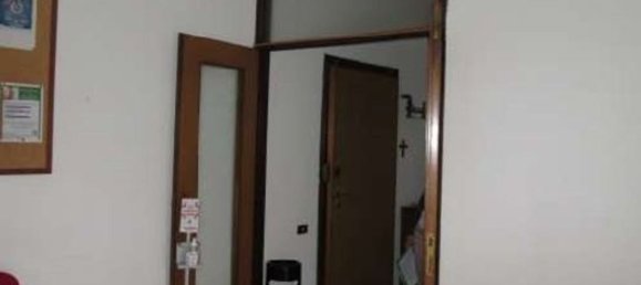 63m² Office in Milan, Italy No. 358988 17