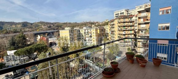 6 bedrooms Apartment in Naples, Italy No. 196732 8
