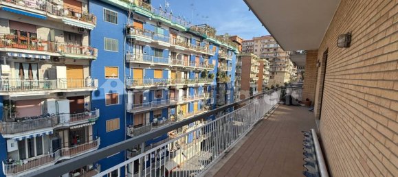 6 bedrooms Apartment in Naples, Italy No. 196732 10