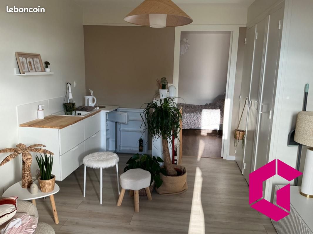 3 bedrooms House in Felines, France No. 272388