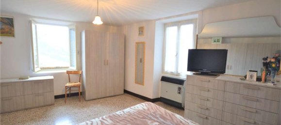 10-Zimmer Haus in San Giovanni Bianco, Italy, Nr. 87593 24