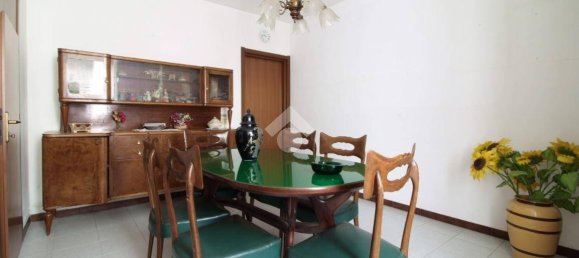 5 bedrooms House in Mezzana Bigli, Italy No. 89863 2