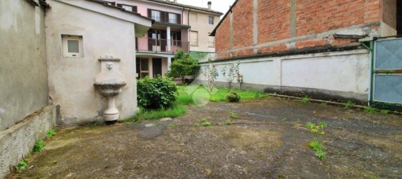 5 bedrooms House in Mezzana Bigli, Italy No. 89863 8