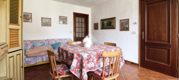 5 bedrooms House in Mezzana Bigli, Italy No. 89863 12