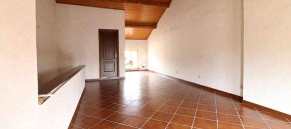 5 bedrooms House in Mezzana Bigli, Italy No. 89863 20