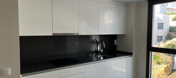 1 bedroom Penthouse in Estepona, Spain No. 136795 14