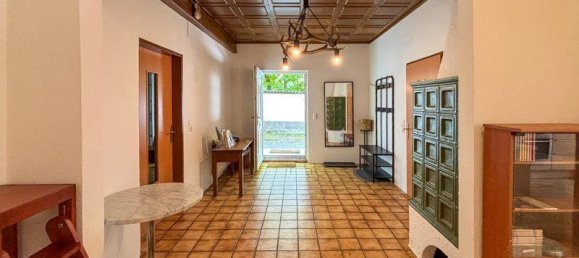 Apartamento de 2 dormitorios en Traunkirchen, Austria No. 228799 3