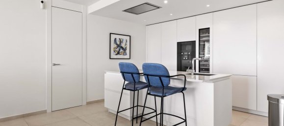 Квартира с 7 спальнями в Марбелья, Испания № 39733 12