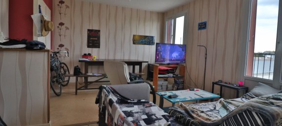 Квартира с 1 спальней в Труа, Франция № 104968 3