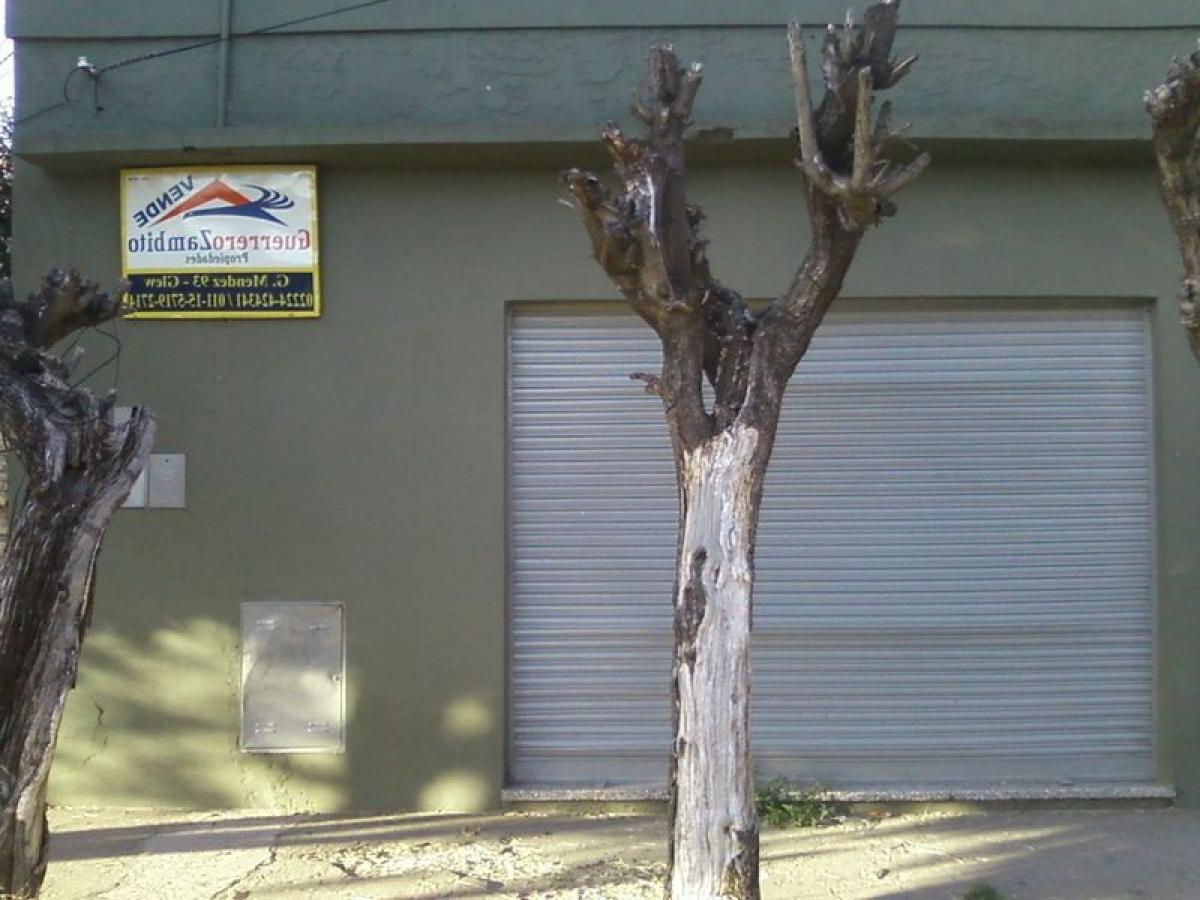 2 bedrooms House in Lomas de Zamora, Argentina No. 56684