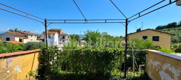 1 غرف نوم شقة في San Miniato, Italy رقم 272502 20