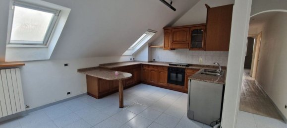 Apartamento de 3 divisões em Locate di Triulzi, Italy N.º 8342 11