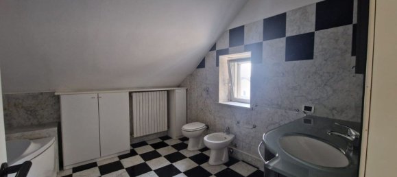 Apartamento de 3 divisões em Locate di Triulzi, Italy N.º 8342 9