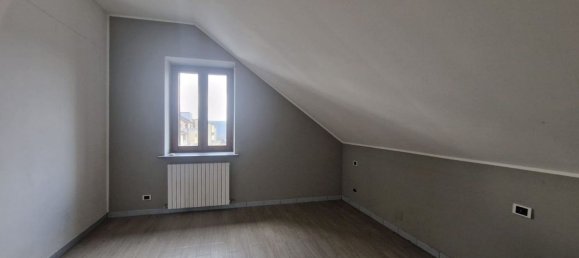 Apartamento de 3 divisões em Locate di Triulzi, Italy N.º 8342 8