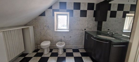 Apartamento de 3 divisões em Locate di Triulzi, Italy N.º 8342 10
