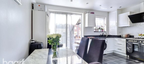 3 bedrooms House in Rainham, United Kingdom No. 4836 6