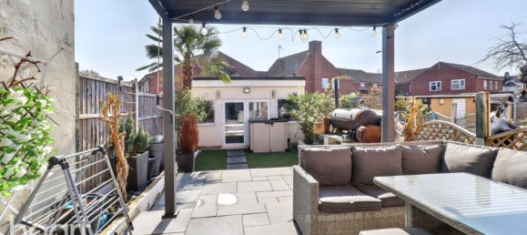 3 bedrooms House in Rainham, United Kingdom No. 4836 19