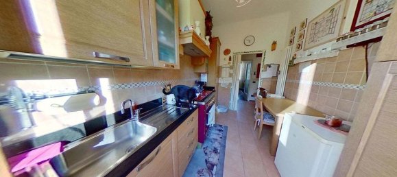 Apartamento de 4 habitaciónes en La Spezia, Italy No. 275619 5