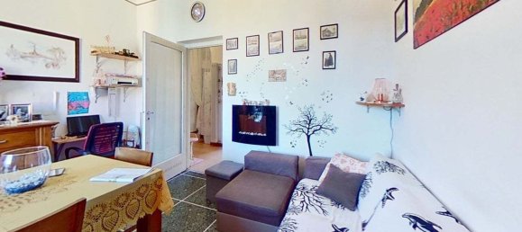 Apartamento de 4 habitaciónes en La Spezia, Italy No. 275619 2